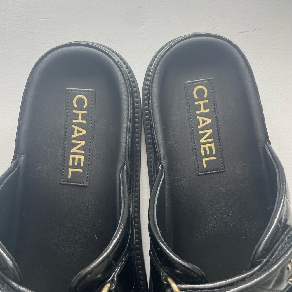 Size 40.5 CHANEL Black Lambskin DAD SLIDE sandals G45507 W/ receipt - Picture 3 of 16